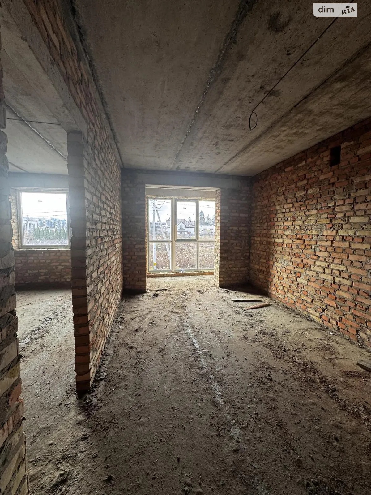 Продается 1-комнатная квартира 46.7 кв. м в Ровно, ул. Фабричная - фото 1