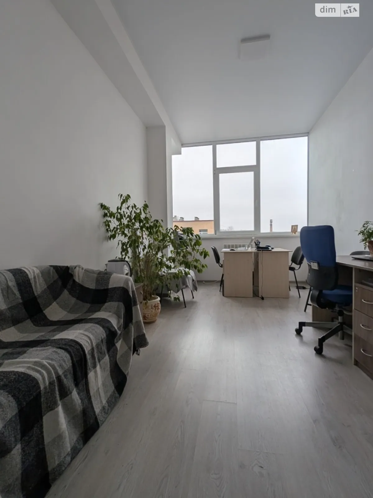 Сдается в аренду офис 15 кв. м в бизнес-центре, цена: 3600 грн - фото 1