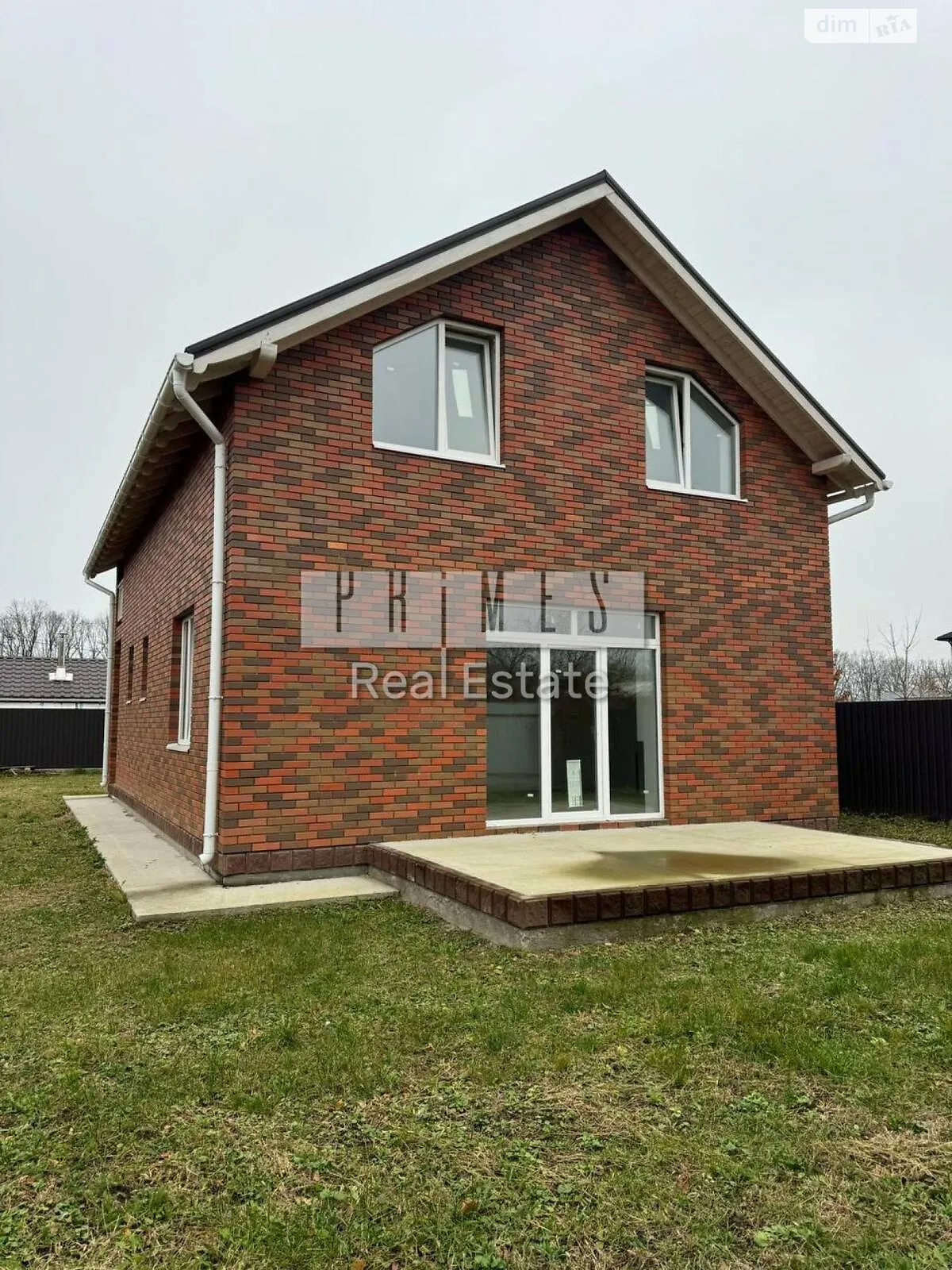 Продается дом на 2 этажа 138 кв. м с бассейном, цена: 125000 $ - фото 1