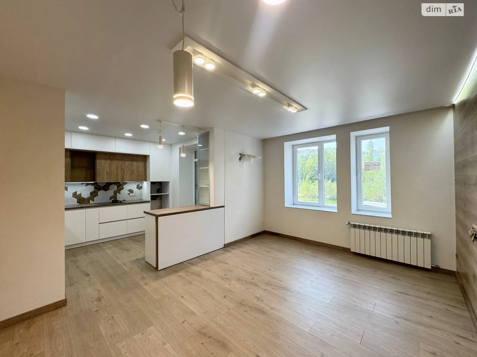 Продается 3-комнатная квартира 96 кв. м в Трускавце, ул. Павла Скоропадского, 8 - фото 1