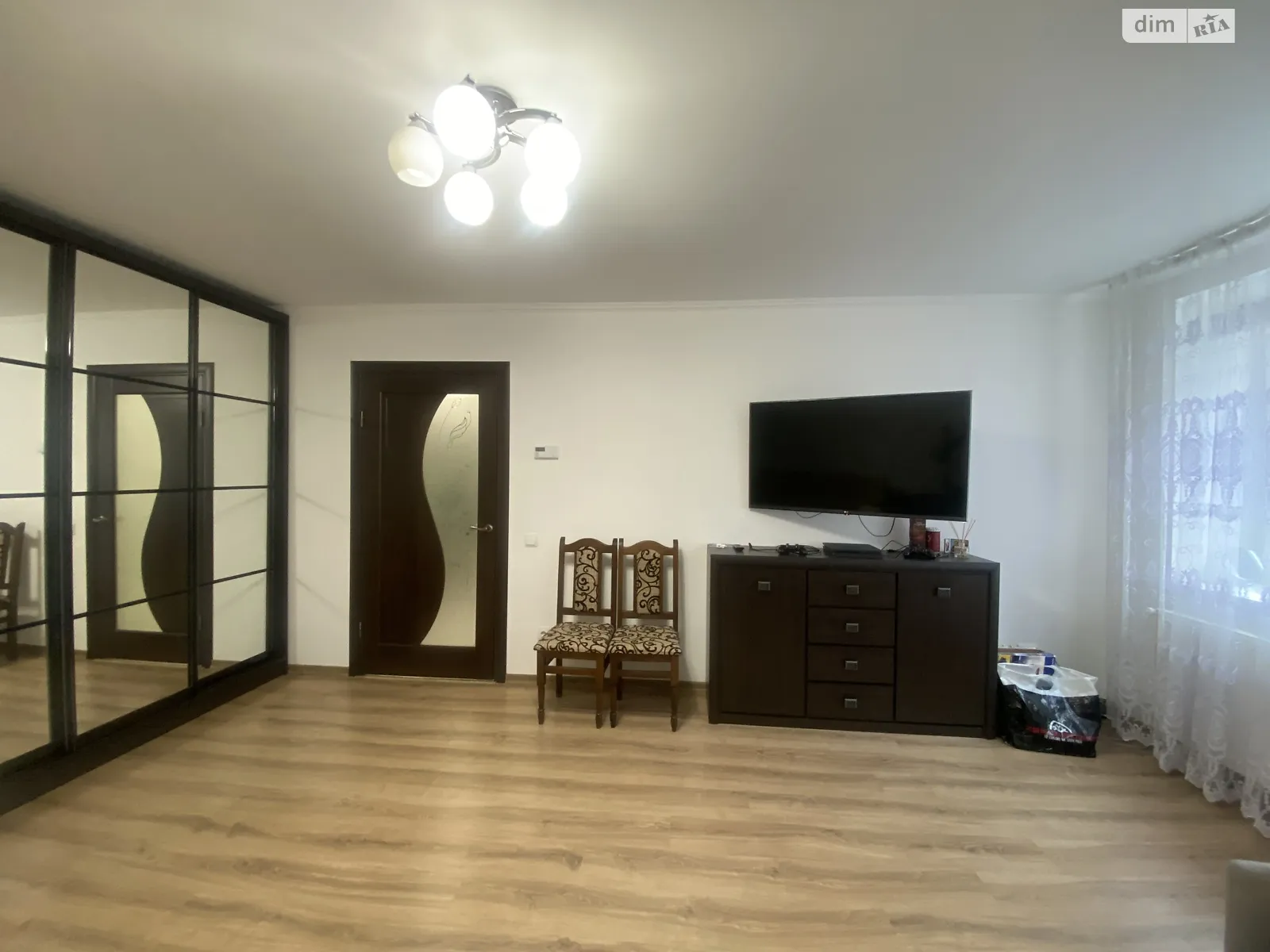 1-комнатная квартира 41.2 кв. м в Тернополе, ул. Коцюбинского - фото 1