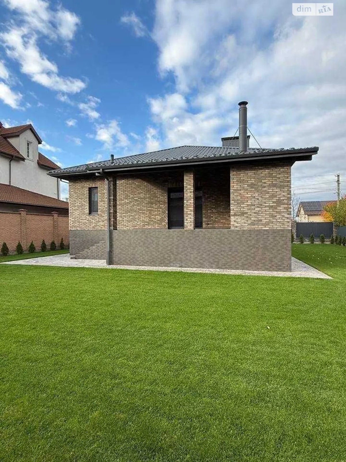 Продается одноэтажный дом 120.9 кв. м с камином, цена: 120000 $ - фото 1