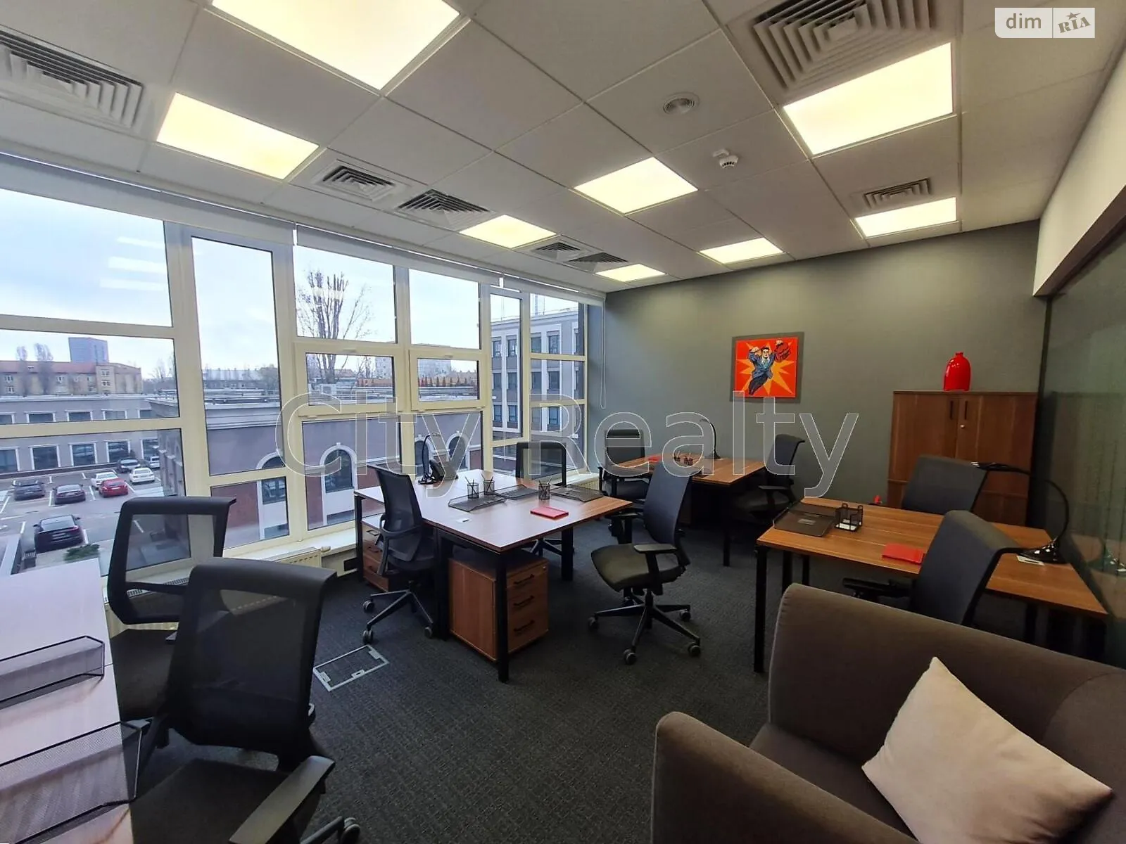 Сдается в аренду офис 65 кв. м в бизнес-центре, цена: 1880 $ - фото 1