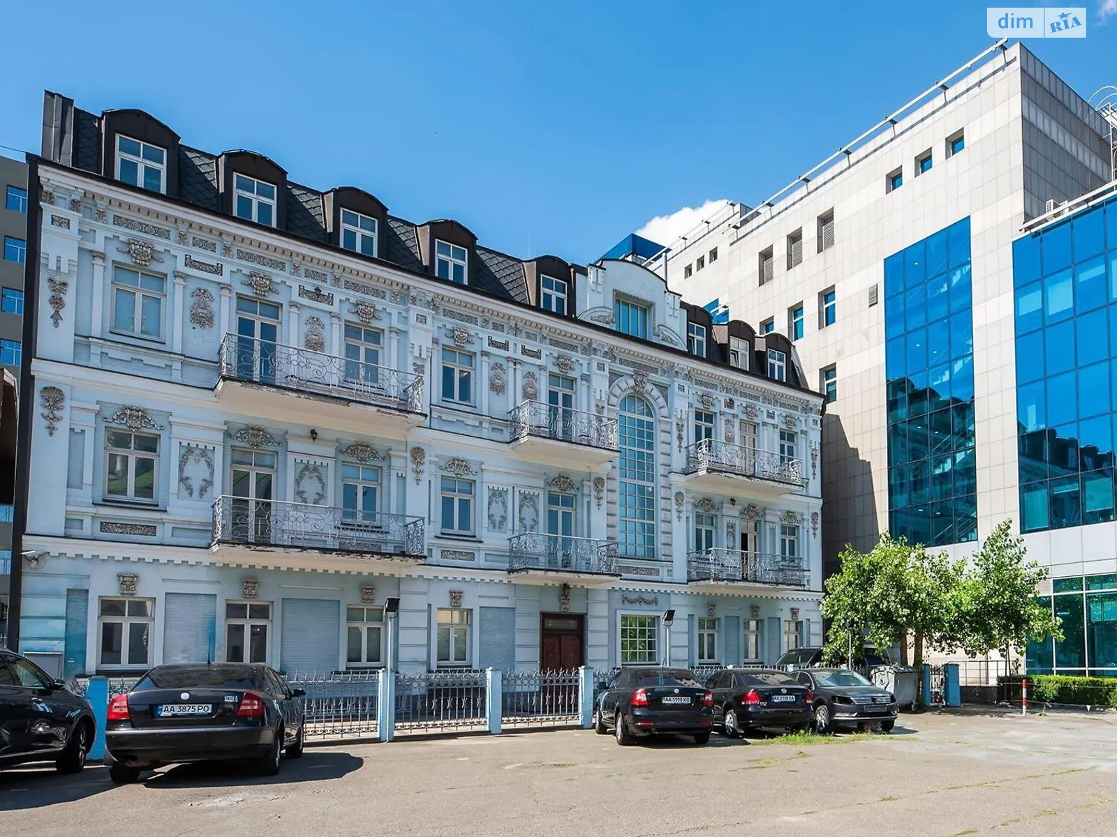 Сдается в аренду офис 1090 кв. м в бизнес-центре, цена: 20000 $ - фото 1