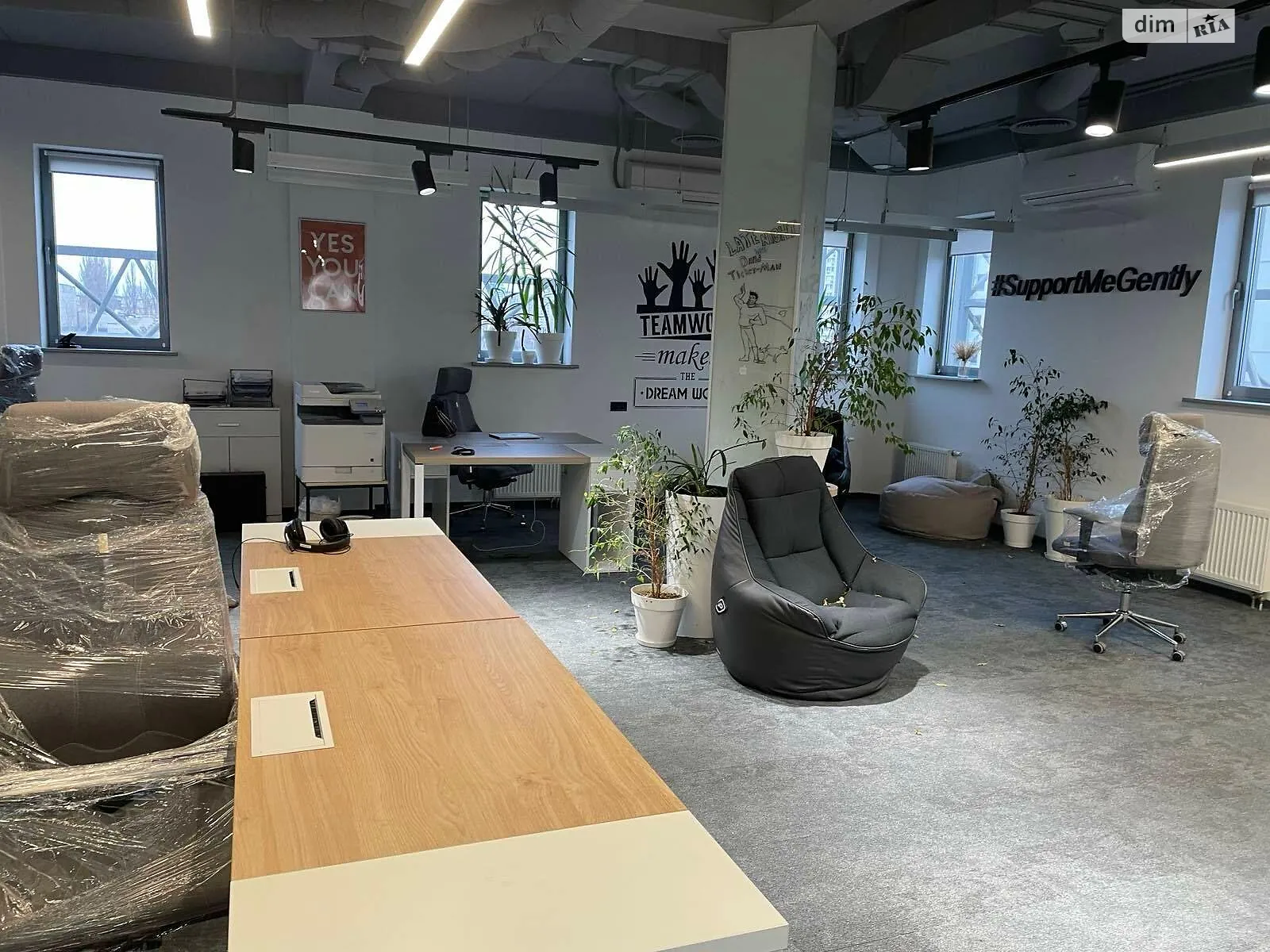 Сдается в аренду офис 116 кв. м в бизнес-центре, цена: 1476 $ - фото 1