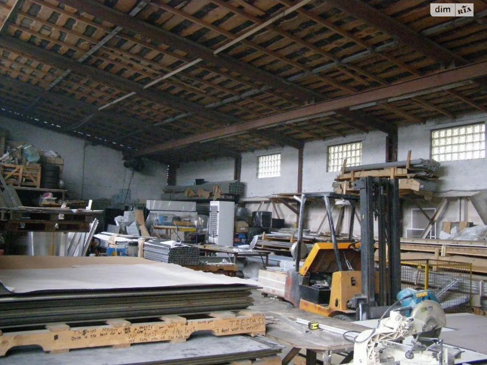 Продается помещения свободного назначения 2445 кв. м в 1-этажном здании, цена: 599999 € - фото 1