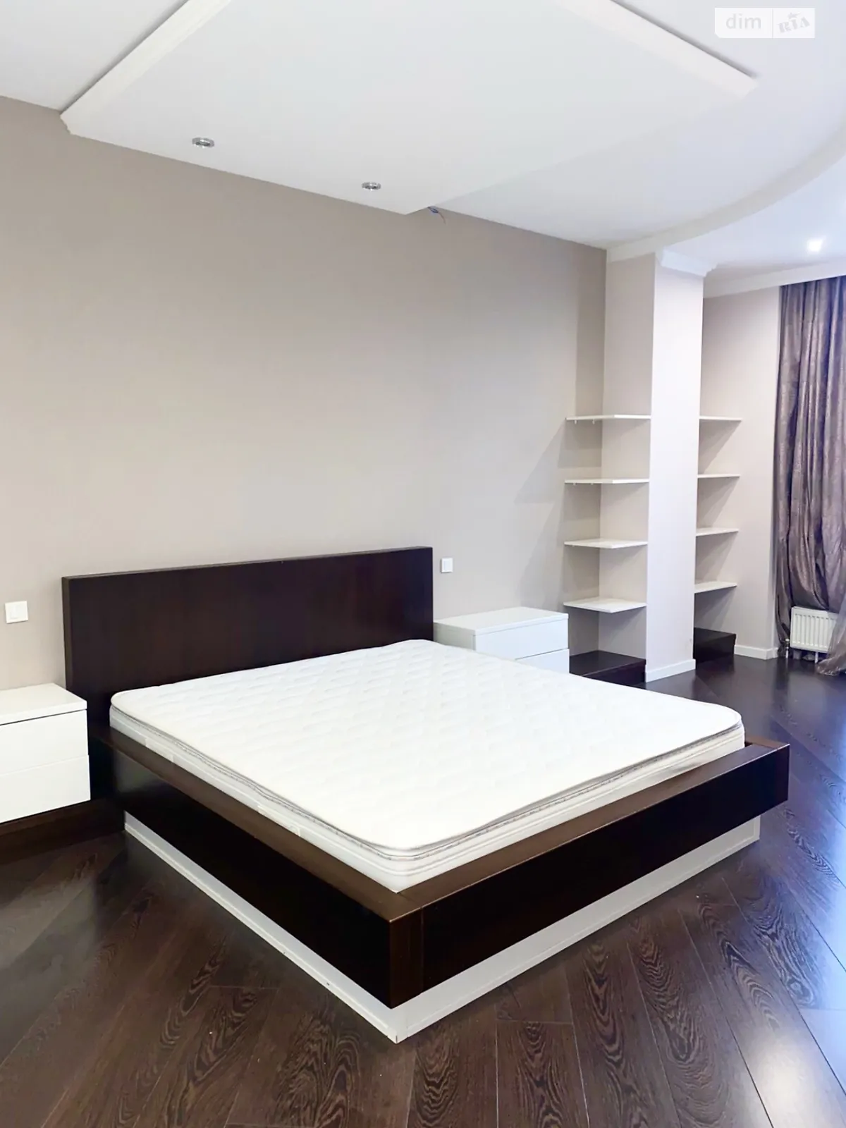 Сдается в аренду 2-комнатная квартира 83 кв. м в Одессе, ул. Добровольцев(Маршала Говорова), 18А - фото 1