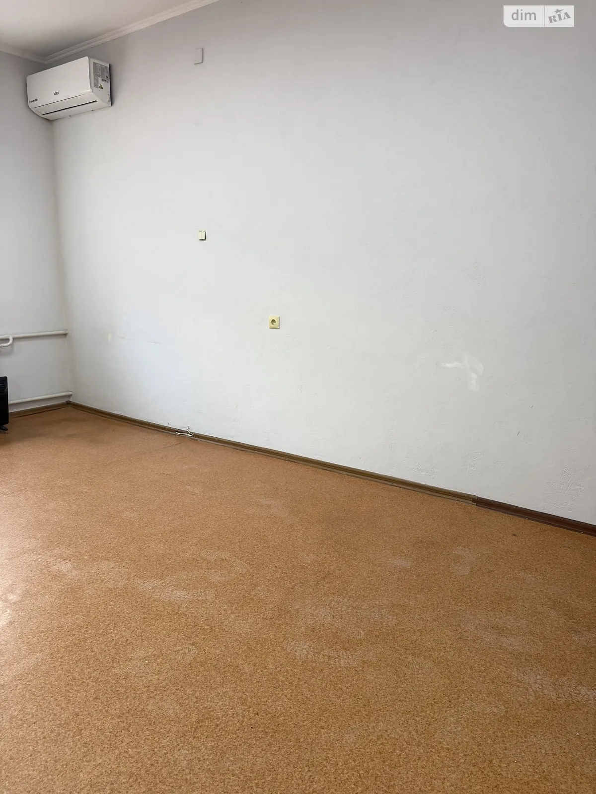 Сдается в аренду офис 60 кв. м в бизнес-центре, цена: 10000 грн - фото 1