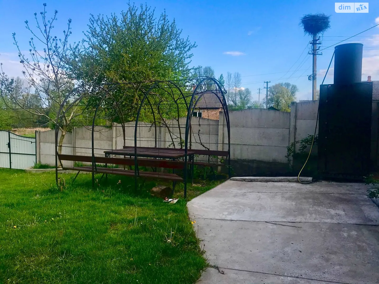 Продается дом на 2 этажа 139 кв. м с мебелью, цена: 90000 $ - фото 1