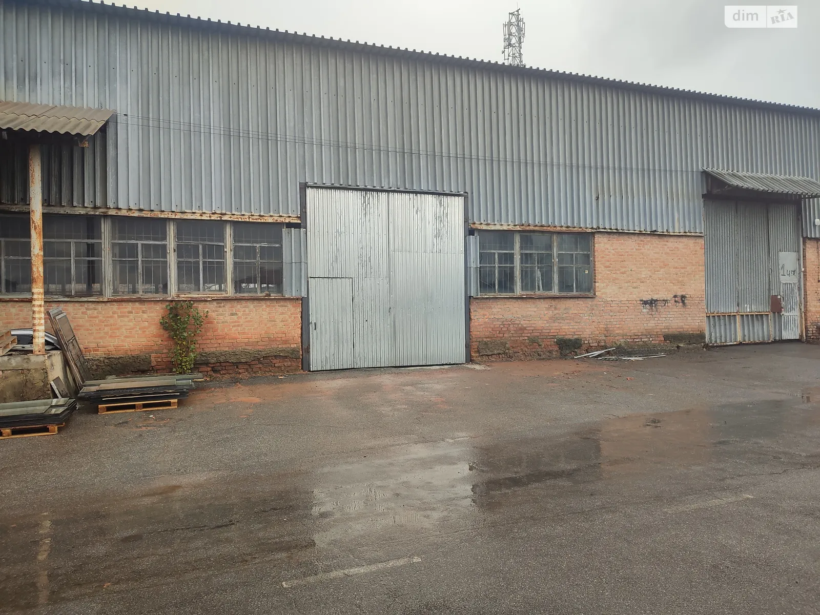 Сдается в аренду помещения свободного назначения 600 кв. м в 1-этажном здании, цена: 72000 грн - фото 1