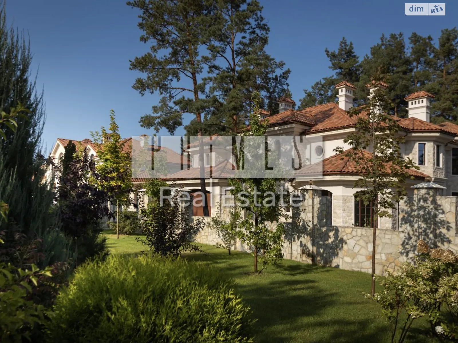 Продается дом на 2 этажа 420 кв. м с балконом, цена: 800000 $ - фото 1