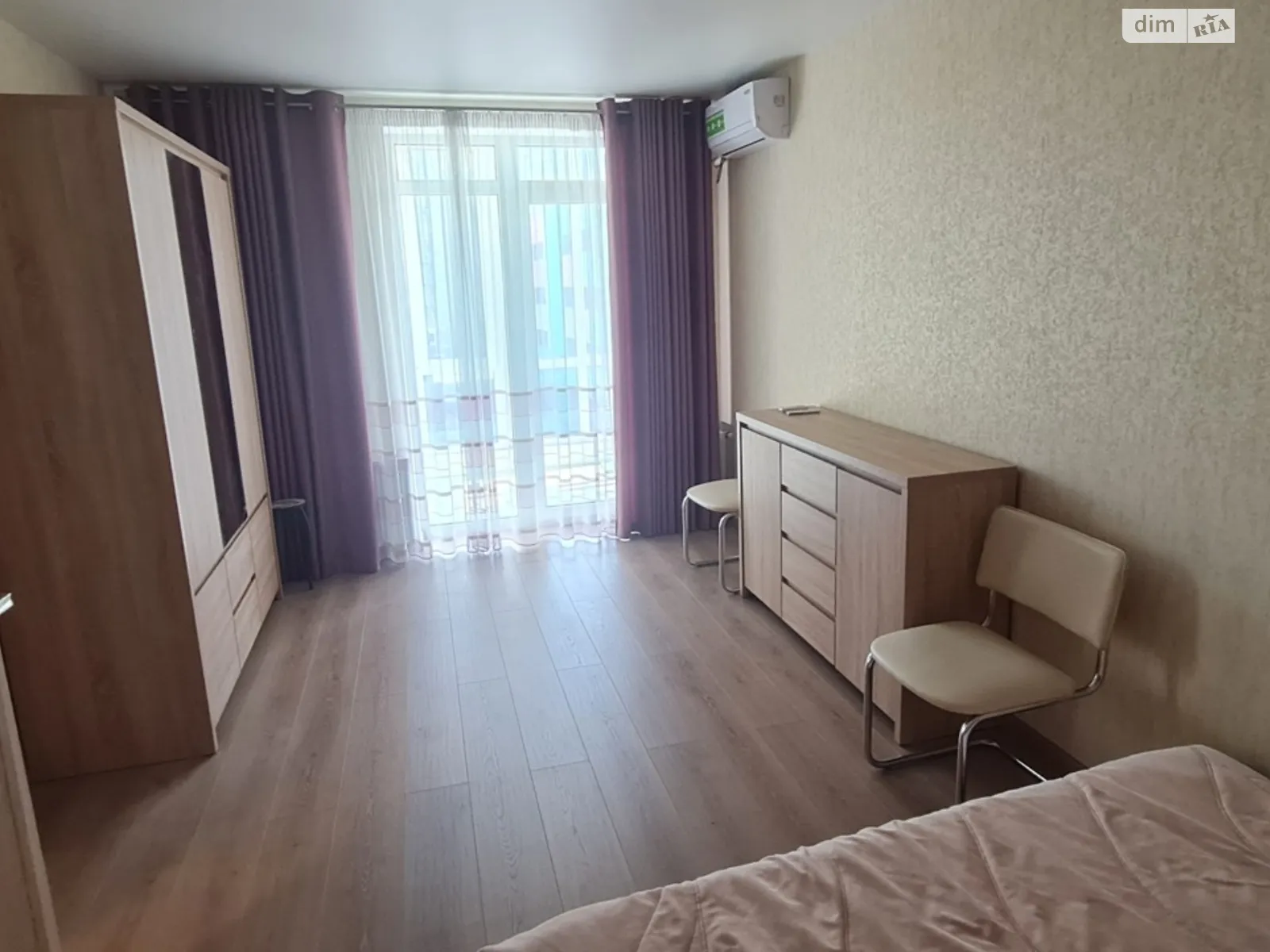 Продається 1-кімнатна квартира 48 кв. м у Слобожанському, вул. Володимирська, 1 корпус 5 - фото 1