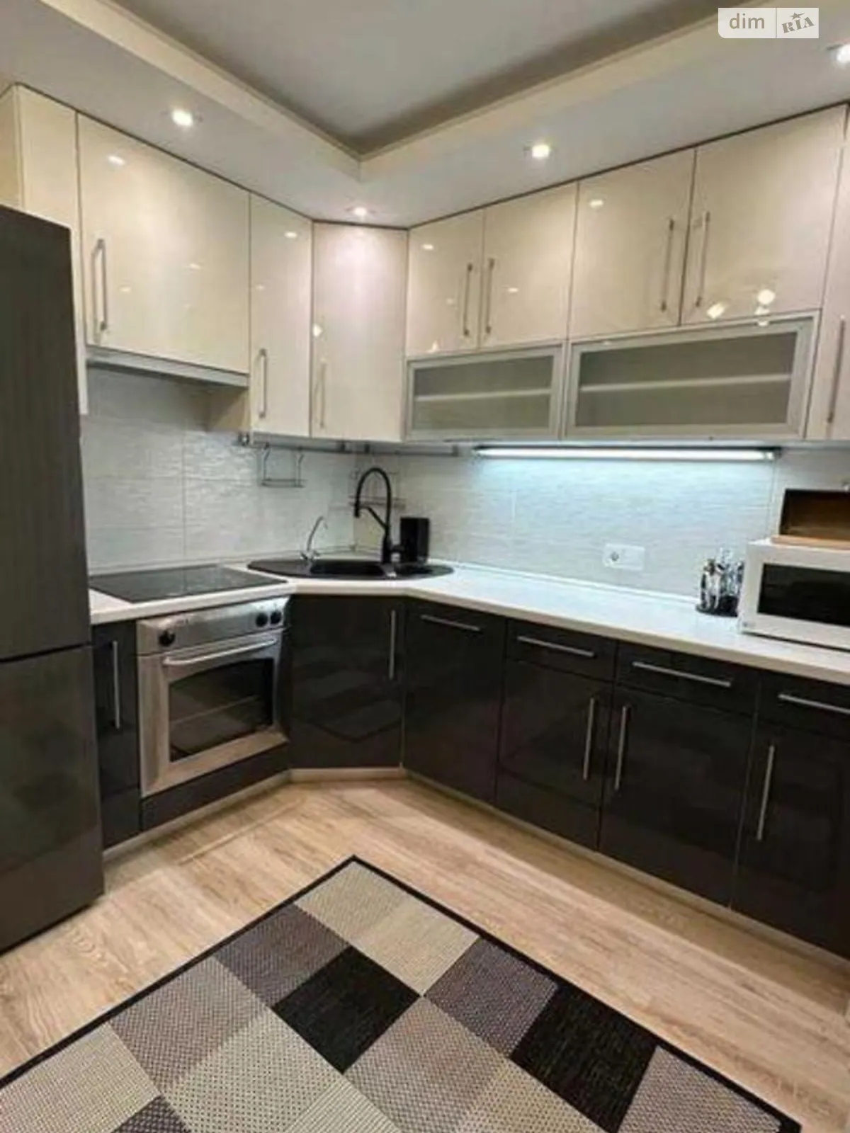 Продается 1-комнатная квартира 36 кв. м в Киеве, просп. Свободы, 30Б - фото 1