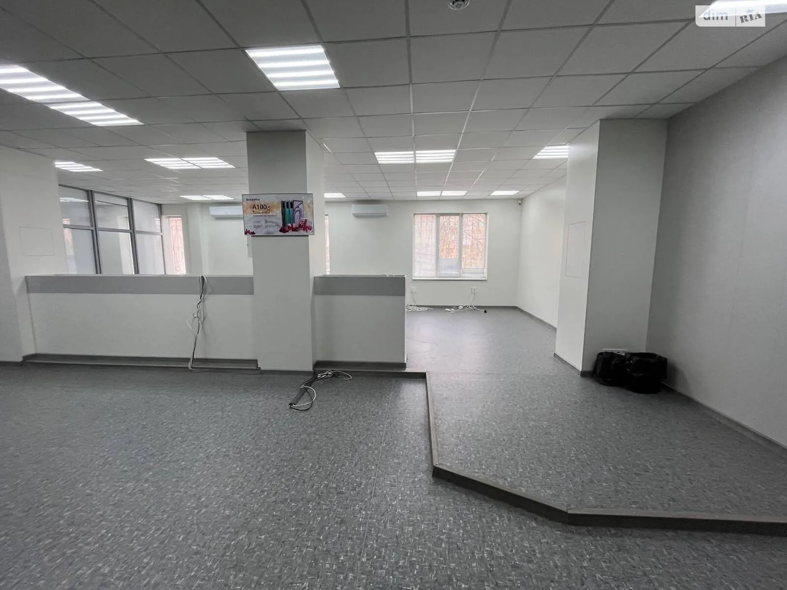 Сдается в аренду офис 430.5 кв. м в бизнес-центре, цена: 79640 грн - фото 1