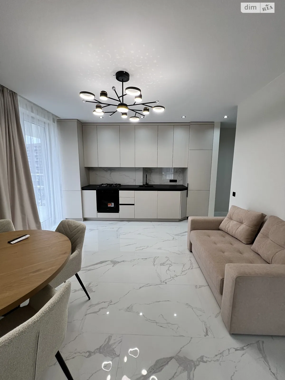 Продается 2-комнатная квартира 53 кв. м в Ужгороде, ул. Капушанская(Победы) - фото 1