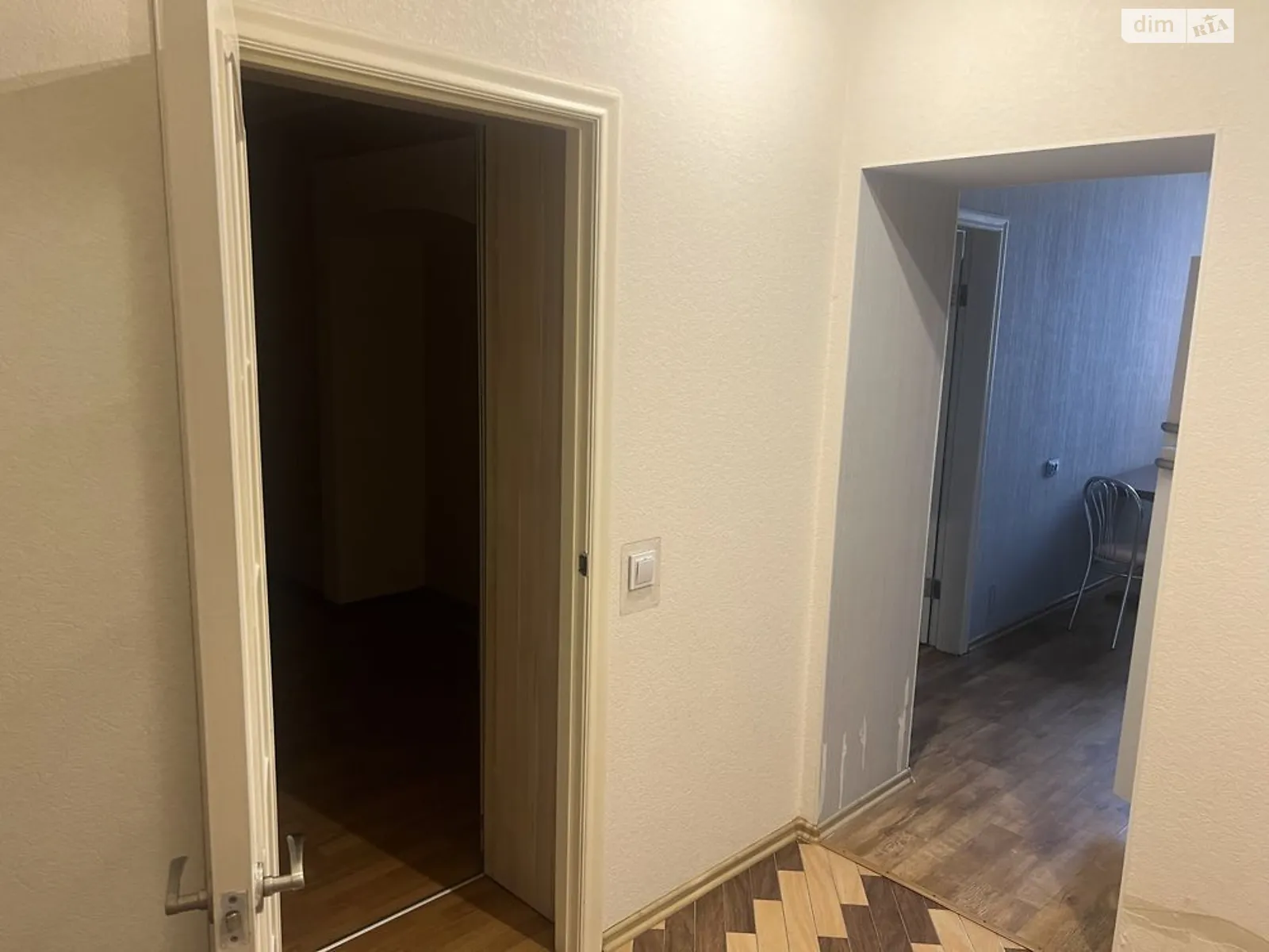 Продается 1-комнатная квартира 54 кв. м в Полтаве, ул. Геннадия Биличенко - фото 1