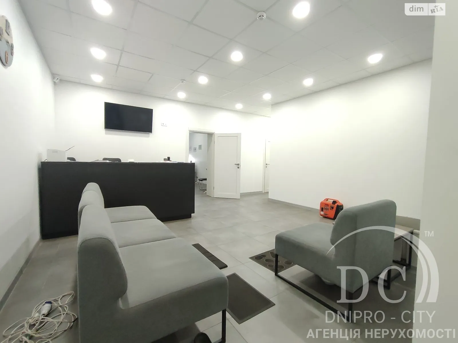 Продается объект сферы услуг 121.9 кв. м в 2-этажном здании, цена: 175000 $ - фото 1