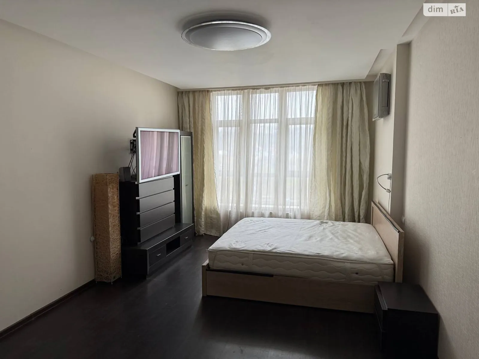 Сдается в аренду 1-комнатная квартира 55.9 кв. м в Киеве, ул. Мокрая(Кудряшова), 16 - фото 1