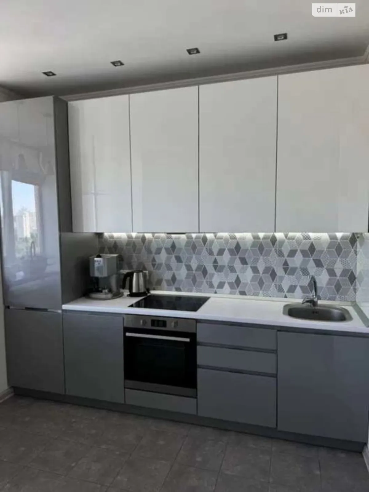 Сдается в аренду 2-комнатная квартира 60 кв. м в Одессе, ул. Среднефонтанская, 35 корпус 1 - фото 1