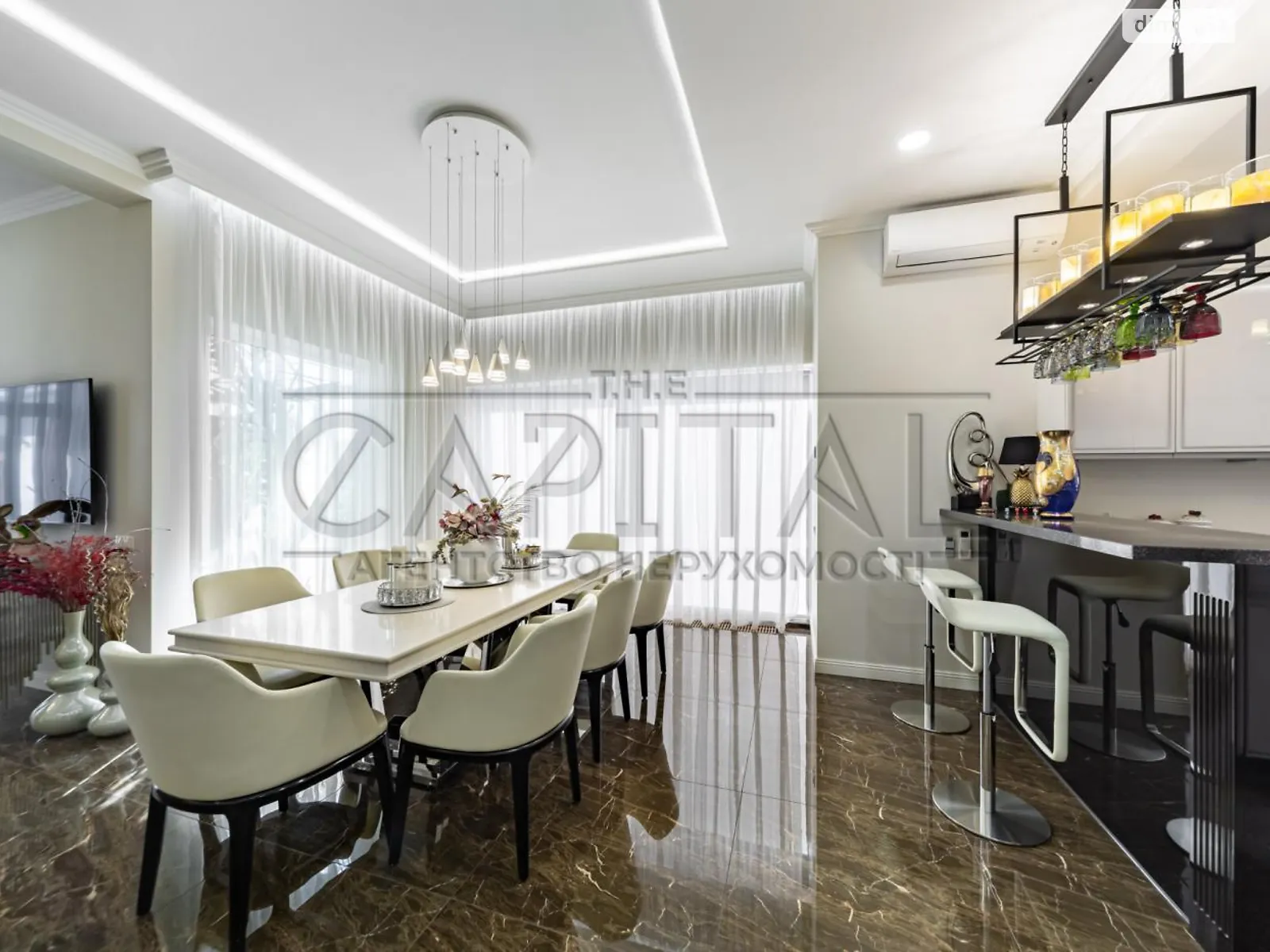 Продається будинок 2 поверховий 400 кв. м з подвалом, цена: 820000 $ - фото 1