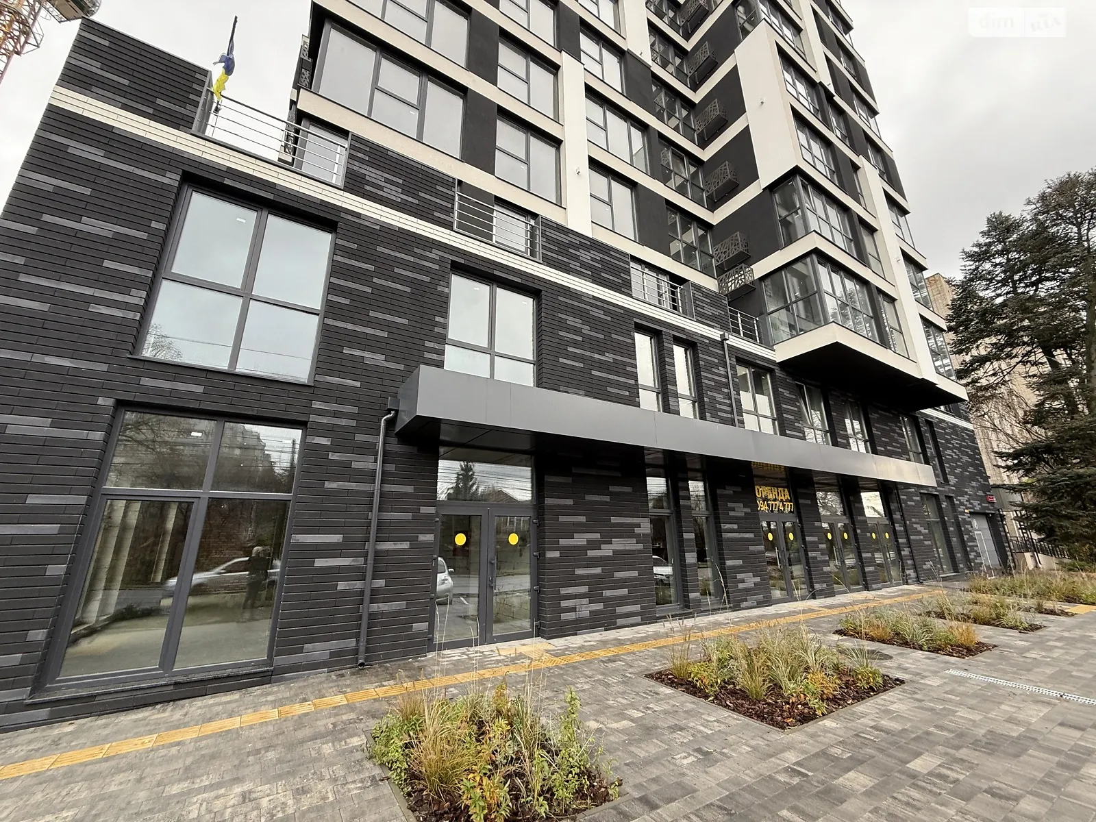 Сдается в аренду помещения свободного назначения 45 кв. м в 9-этажном здании, цена: 675 $ - фото 1