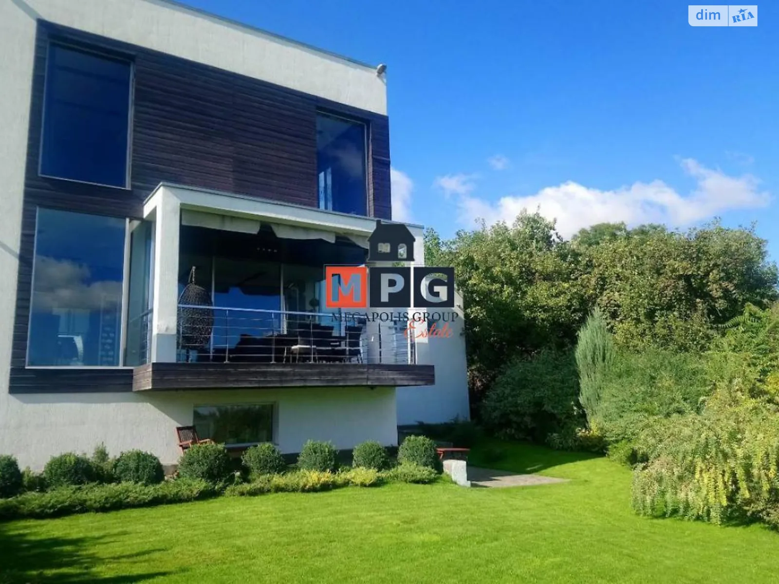 Сдается в аренду дом на 2 этажа 350 кв. м с террасой, цена: 2000 $ - фото 1