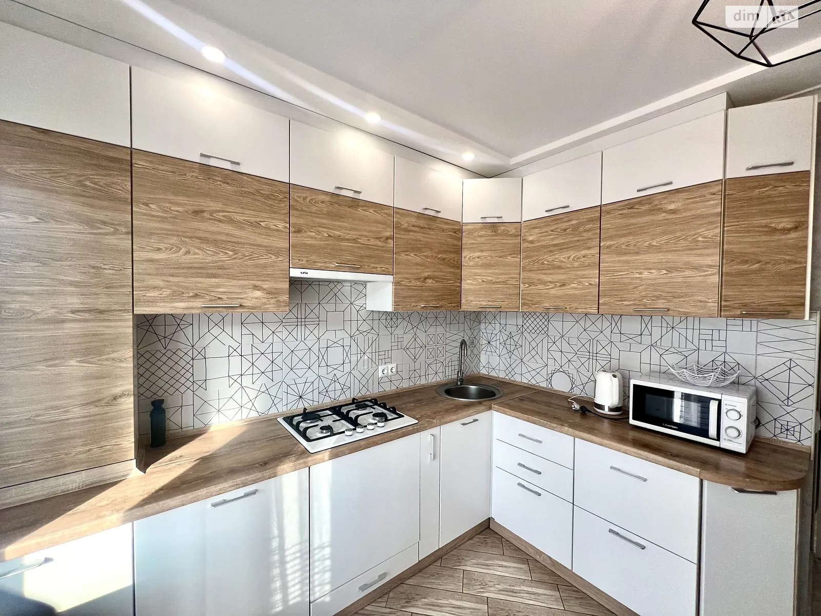 Сдается в аренду 1-комнатная квартира 45 кв. м в Хмельницком, ул. Кармелюка, 5 - фото 1