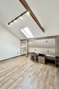 Продажа квартиры, Ивано-Франковск, р‑н. Центр, Подгорянки Марии улица, дом 23