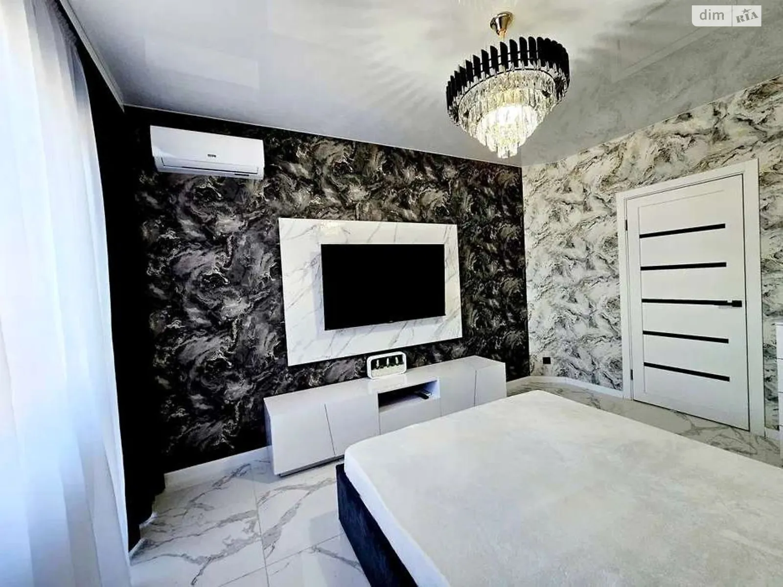 Сдается в аренду 1-комнатная квартира 41 кв. м в Одессе, цена: 10000 грн - фото 1