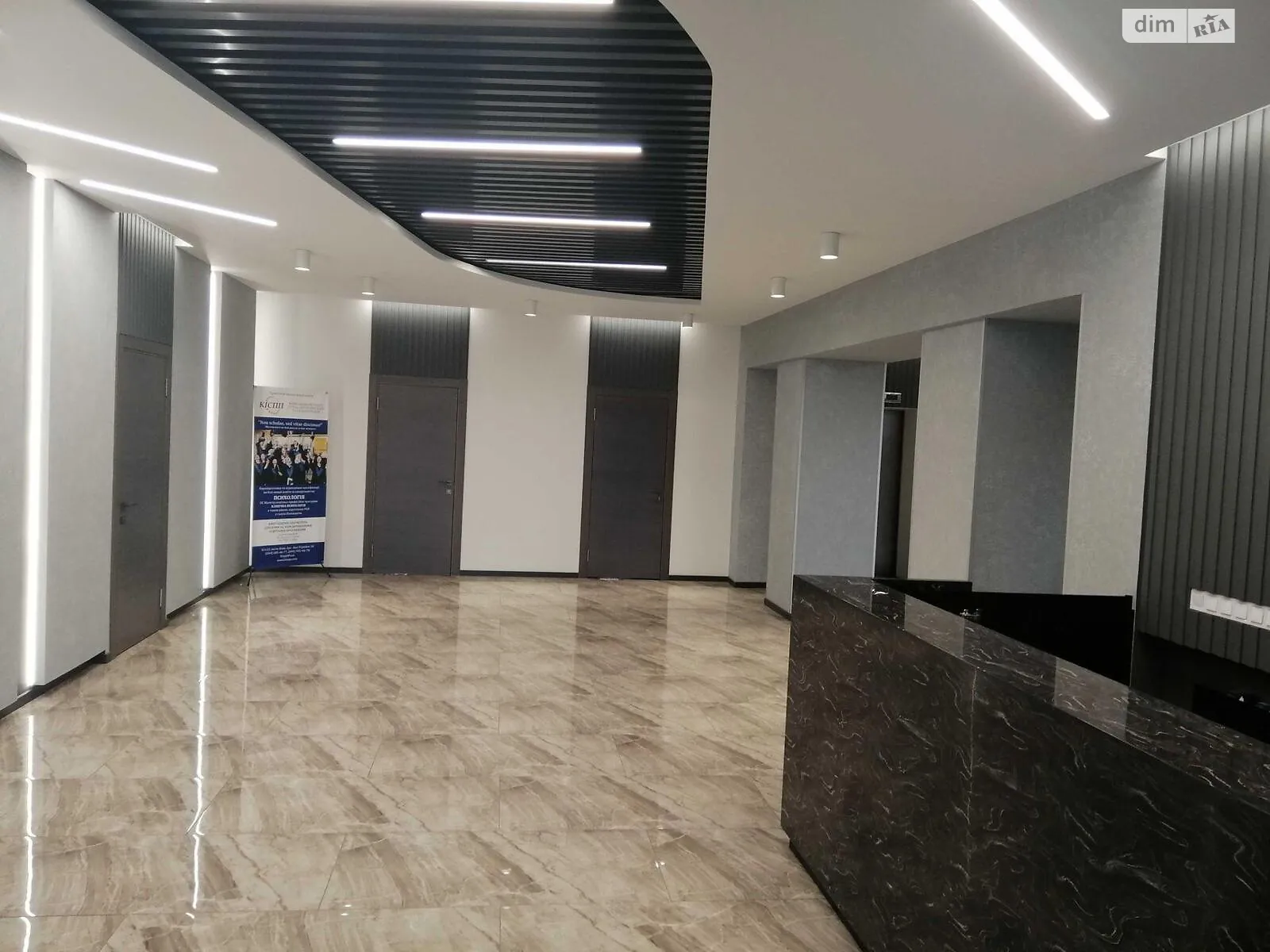 Сдается в аренду офис 373 кв. м в бизнес-центре, цена: 205150 грн - фото 1