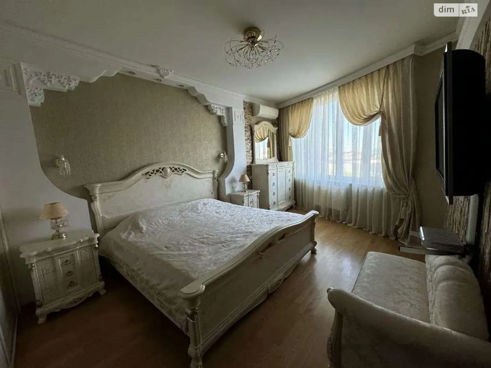 Сдается в аренду 3-комнатная квартира 123 кв. м в Одессе, цена: 21000 грн - фото 1