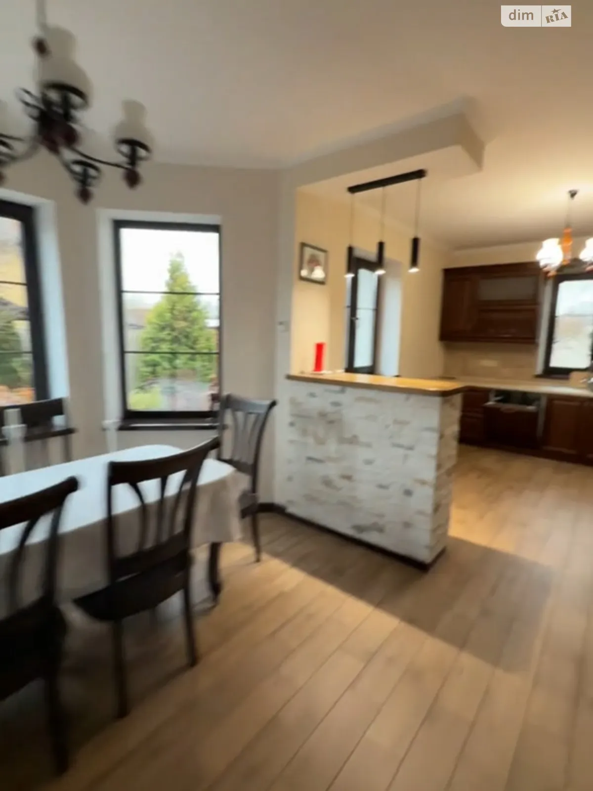 Сдается в аренду дом на 2 этажа 225 кв. м с беседкой, цена: 1500 $ - фото 1