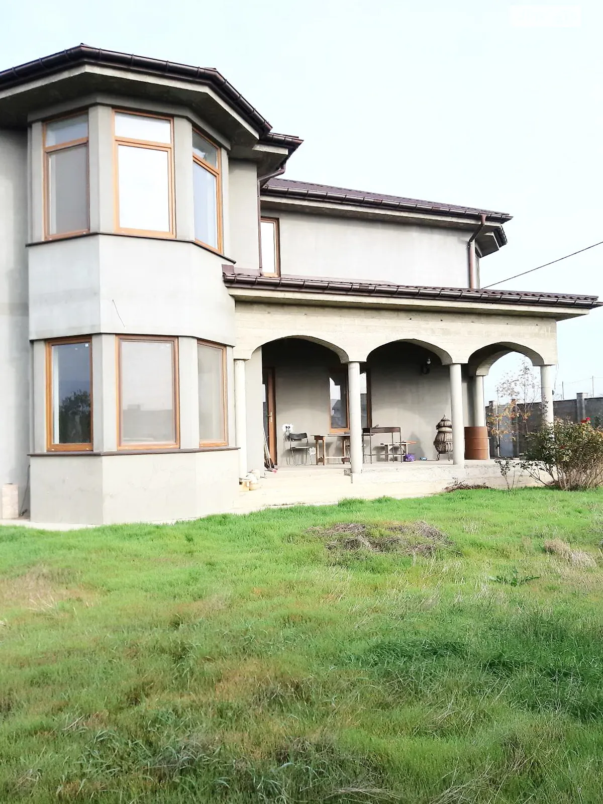 Продается дом на 2 этажа 239.8 кв. м с верандой, цена: 199900 $ - фото 1