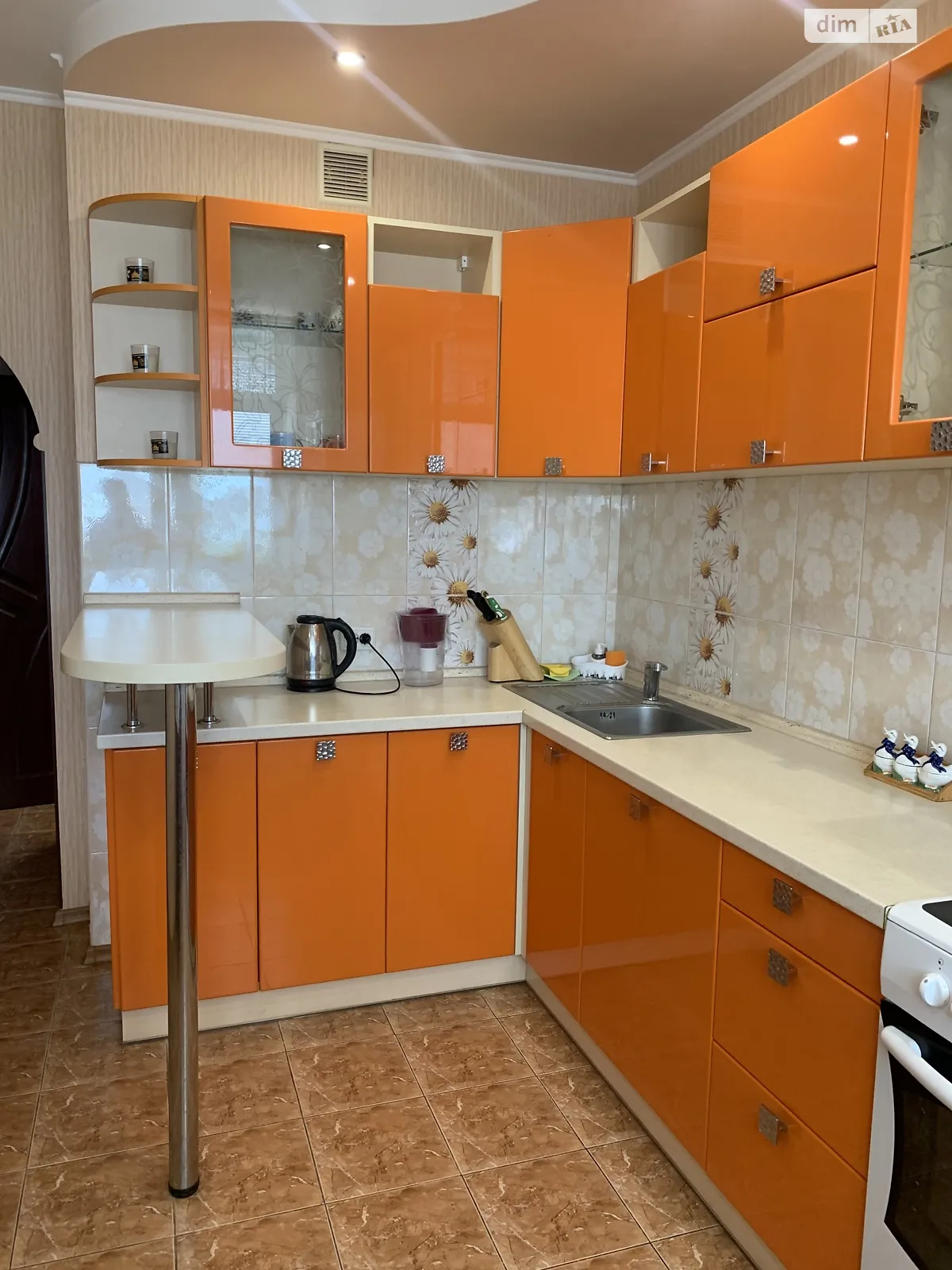 Сдается в аренду 1-комнатная квартира 45 кв. м в Киеве, ул. Чавдар Елизаветы, 7 - фото 1