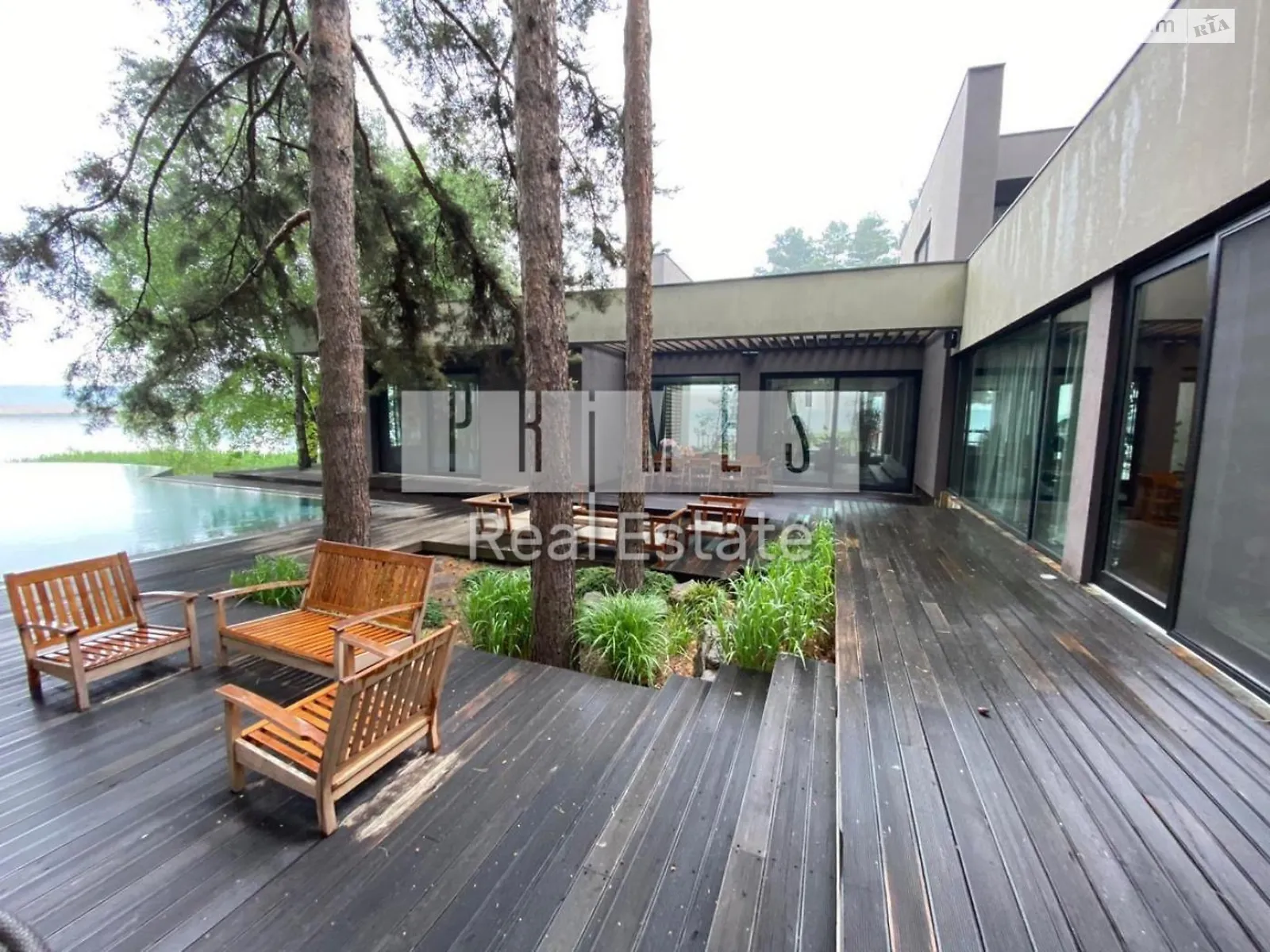 Сдается в аренду дом на 2 этажа 1030 кв. м с бассейном, цена: 20000 $ - фото 1