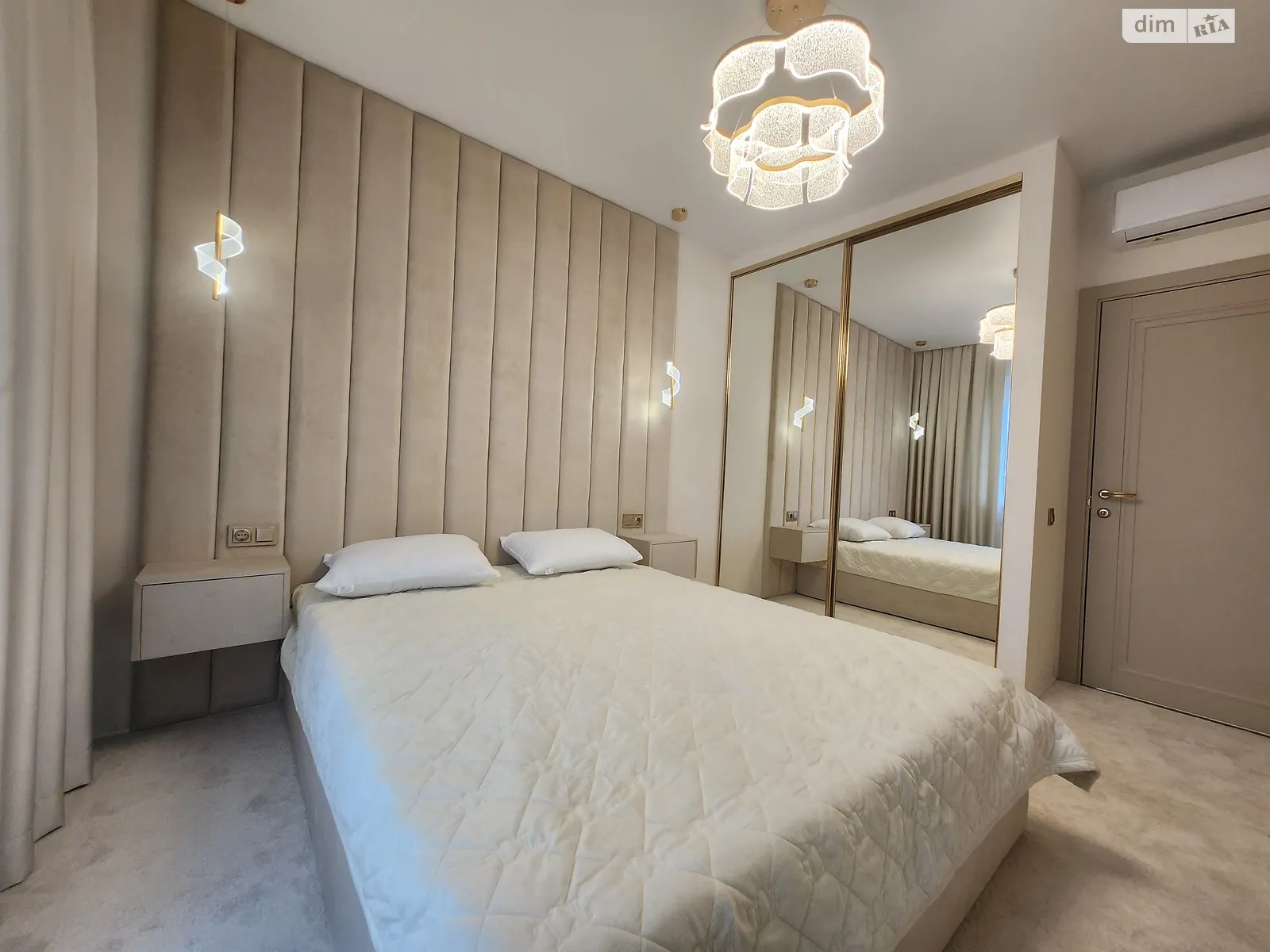 Продається 2-кімнатна квартира 61 кв. м у Лиманці, вул. Перлинна, 10 - фото 1