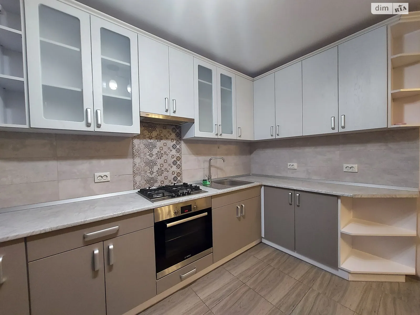 1-комнатная квартира 42 кв. м в Тернополе, ул. Галицкая - фото 1