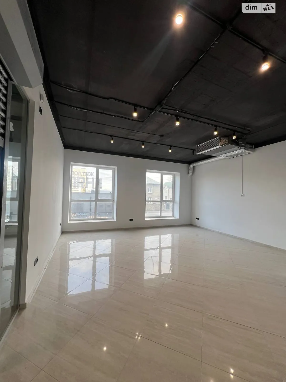 Продається приміщення вільного призначення 39.1 кв. м в 14-поверховій будівлі, цена: 70500 $ - фото 1