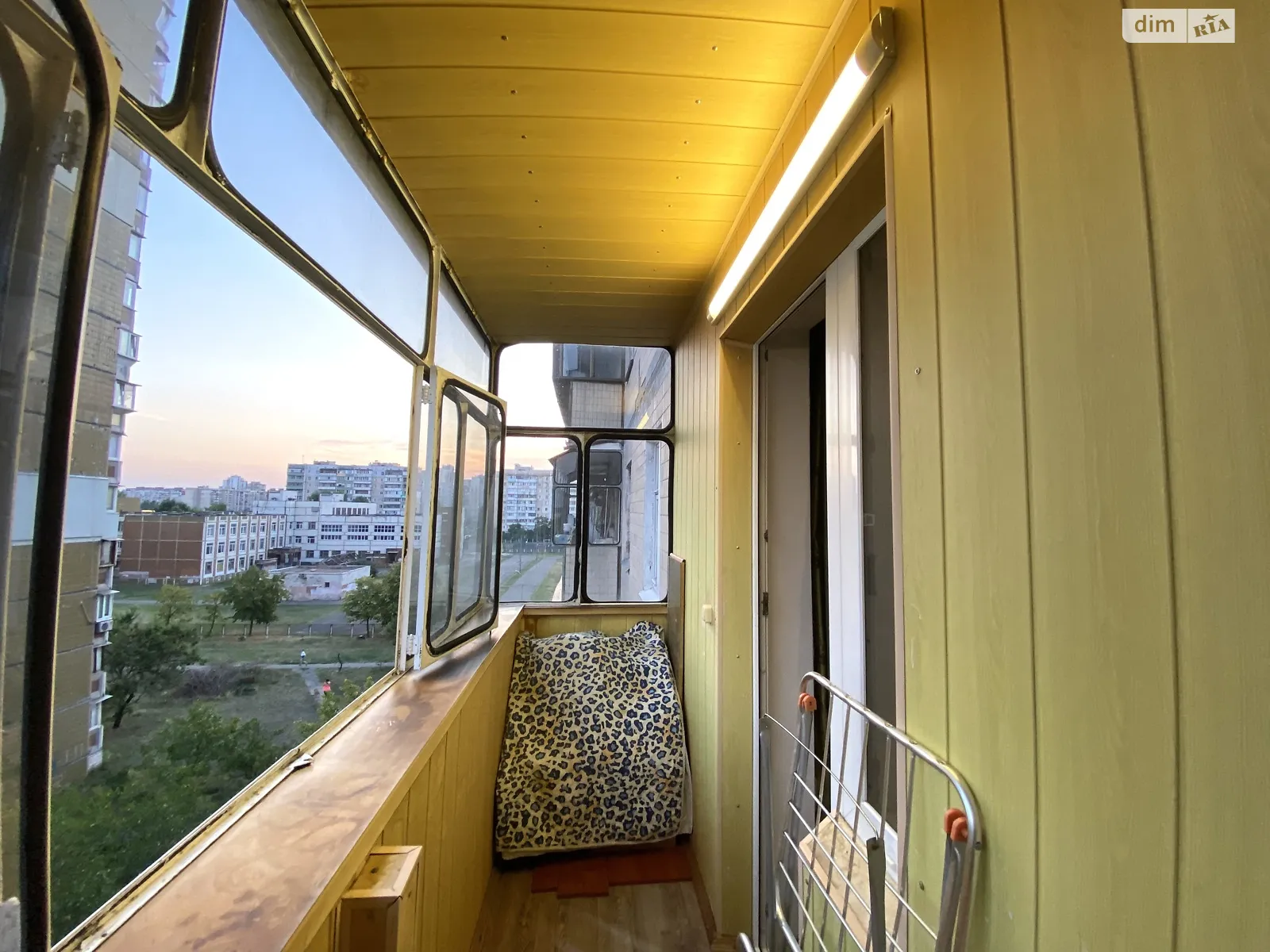 Продается 1-комнатная квартира 65 кв. м в Киеве, ул. Николая Закревского, 85 - фото 1