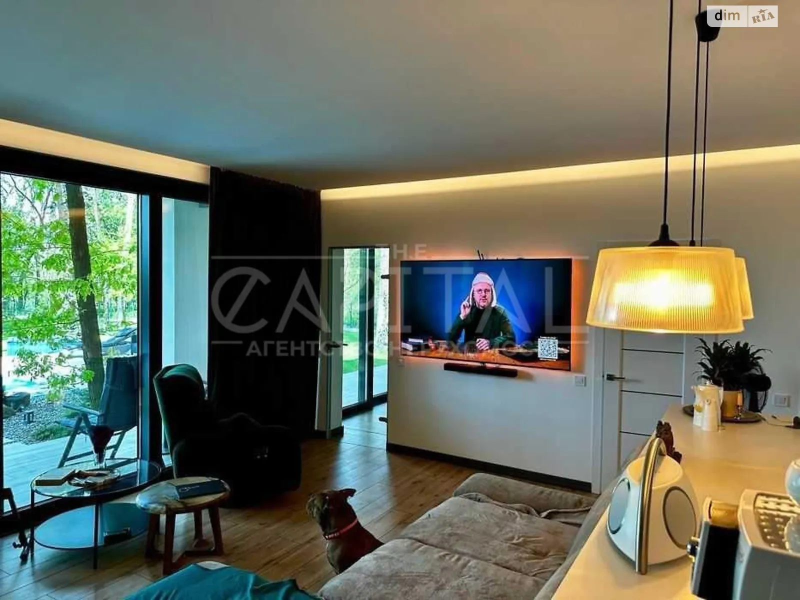 Сдается в аренду дом на 2 этажа 215 кв. м с камином, цена: 6000 $ - фото 1