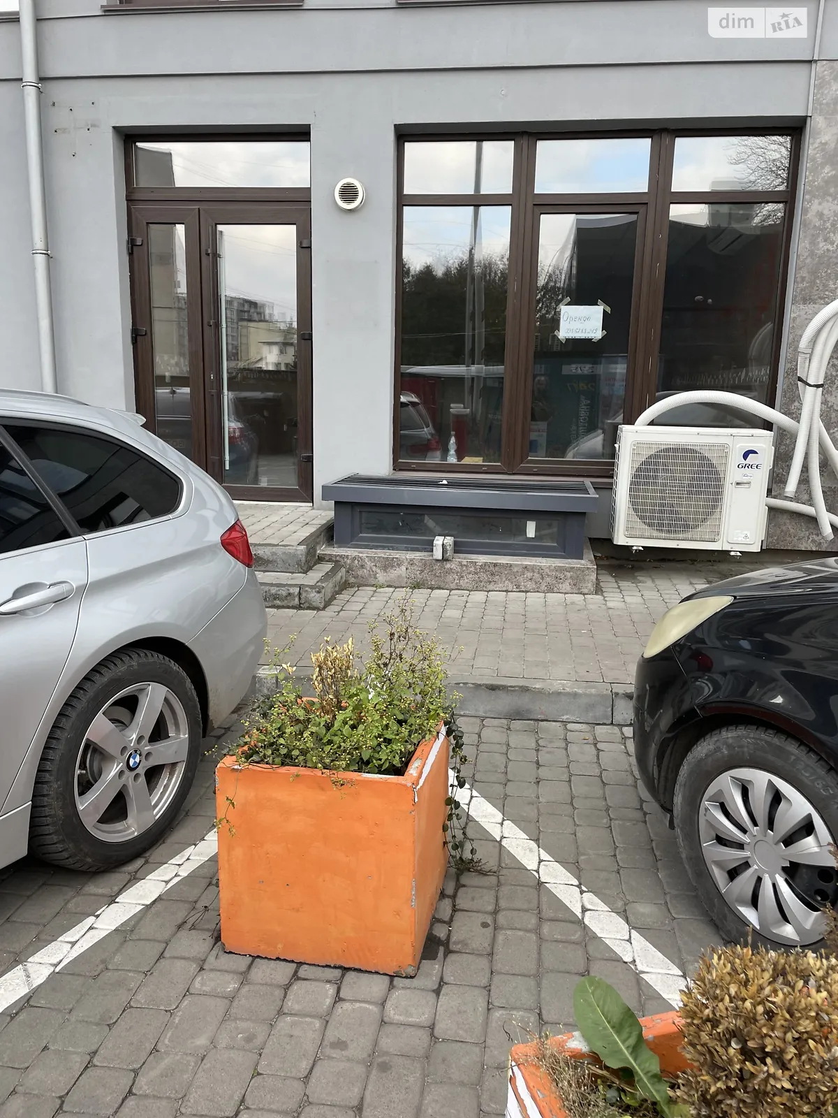 Сдается в аренду помещения свободного назначения 68 кв. м в 10-этажном здании, цена: 30000 грн - фото 1