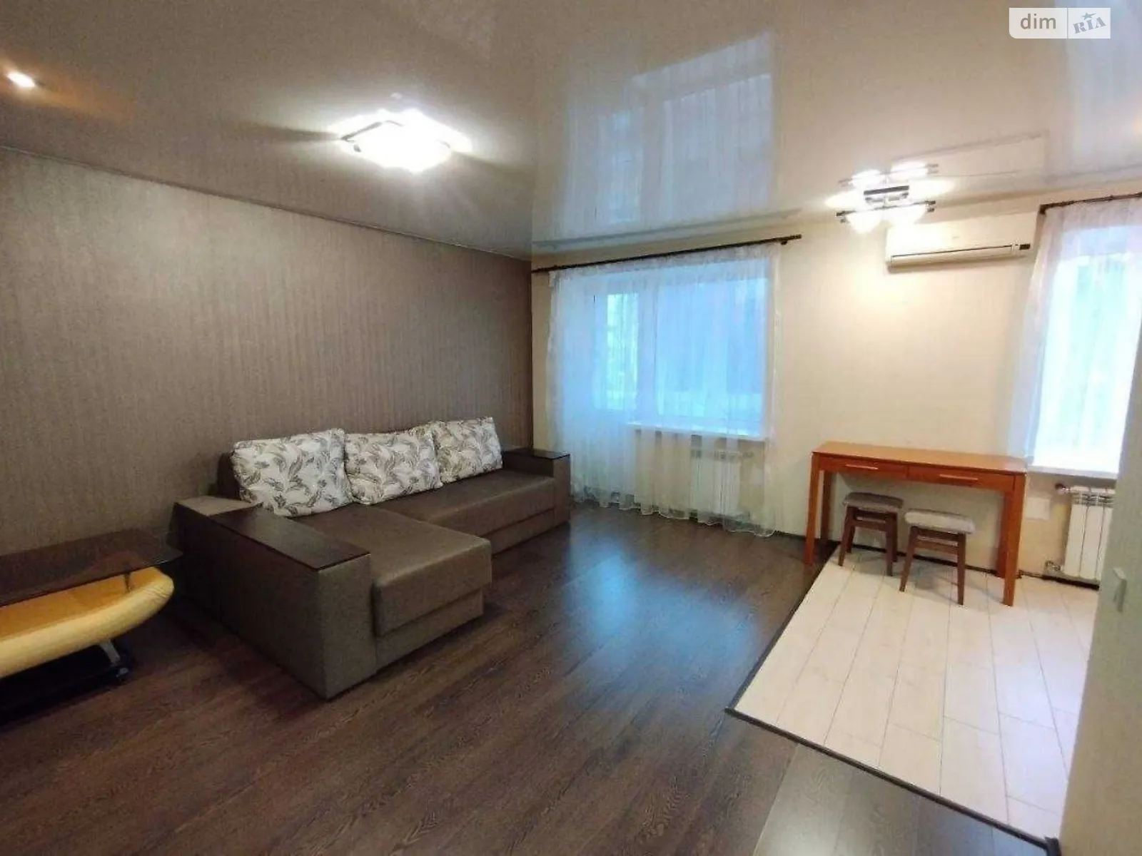 Сдается в аренду 1-комнатная квартира 32 кв. м в Днепре, просп. Науки(Гагарина), 82 - фото 1