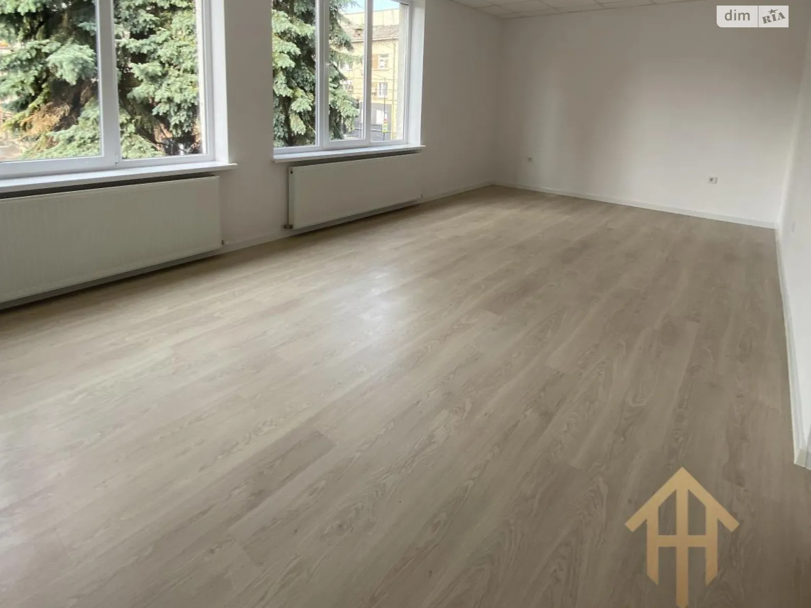 Сдается в аренду офис 26.3 кв. м в бизнес-центре, цена: 6575 грн - фото 1