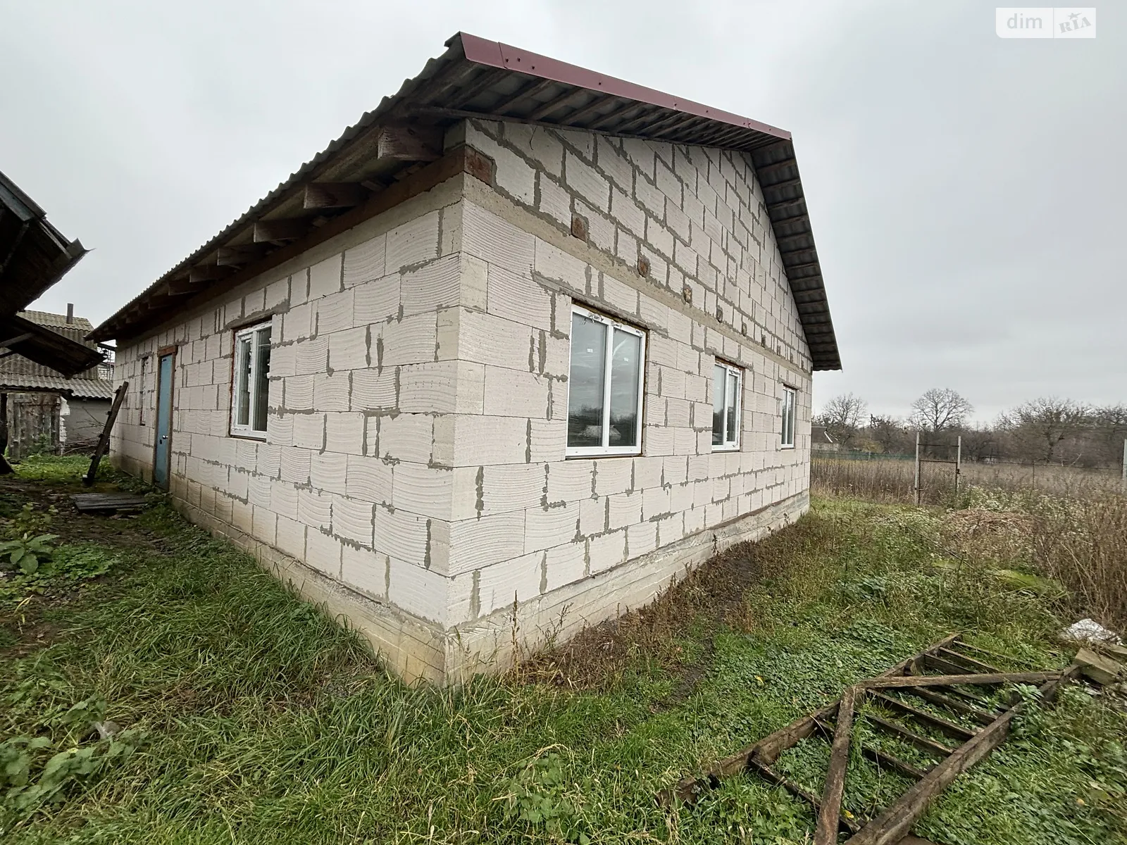 Продається одноповерховий будинок 106.5 кв. м з балконом, цена: 29000 $ - фото 1