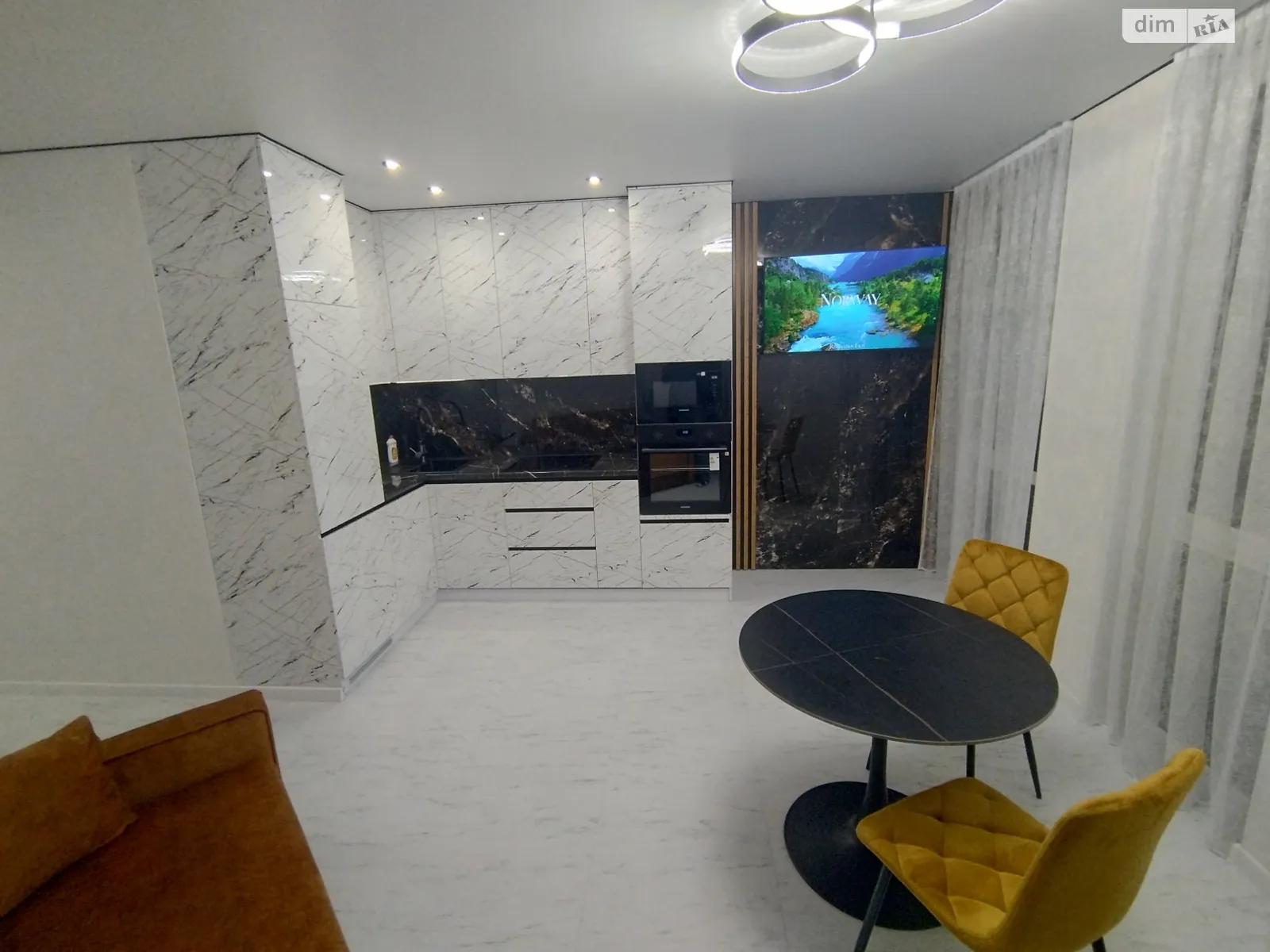 Сдается в аренду 1-комнатная квартира 38.5 кв. м в Львове, ул. Лемковская, 11Б - фото 1