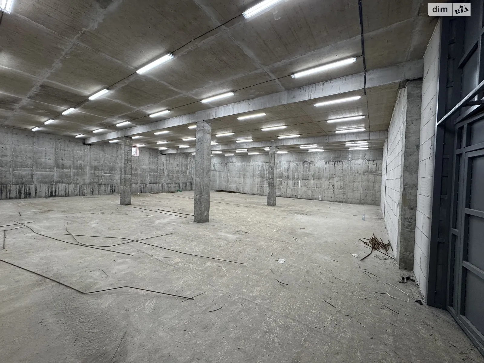 Сдается в аренду помещения свободного назначения 310.3 кв. м в 1-этажном здании, цена: 31030 грн - фото 1