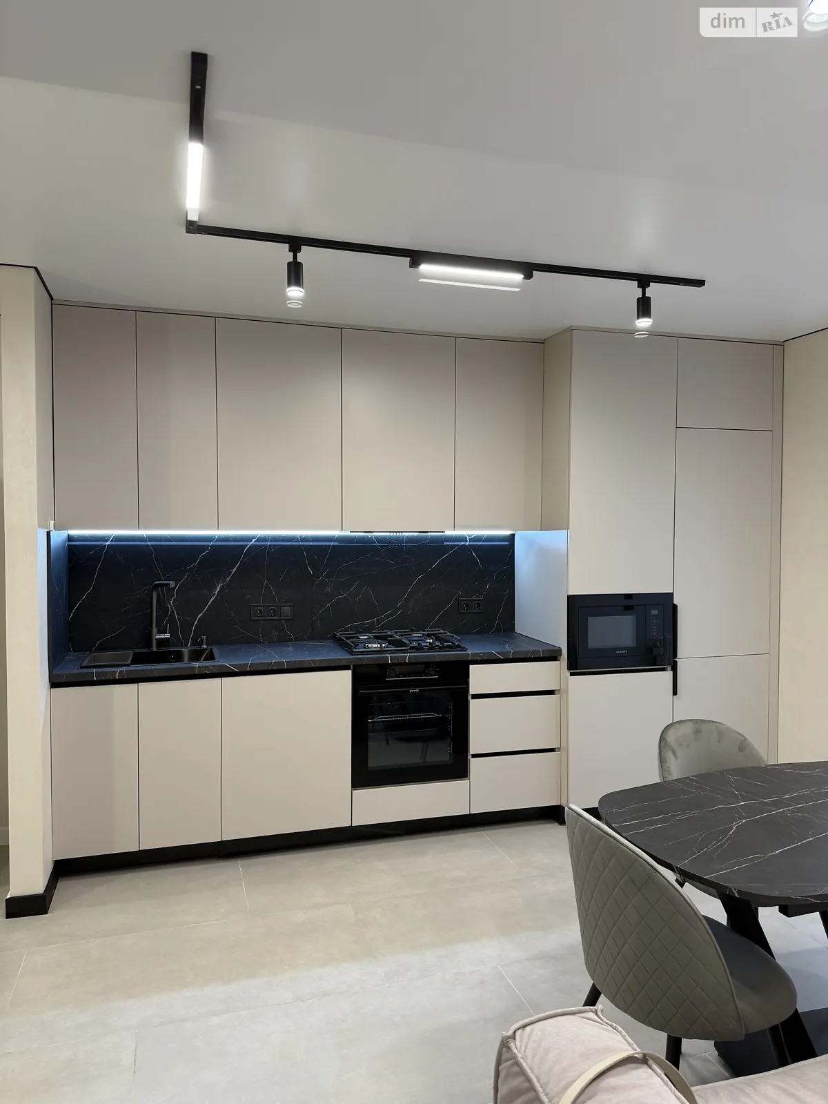 Продается 2-комнатная квартира 66.2 кв. м в Ирпене, цена: 145000 $ - фото 1