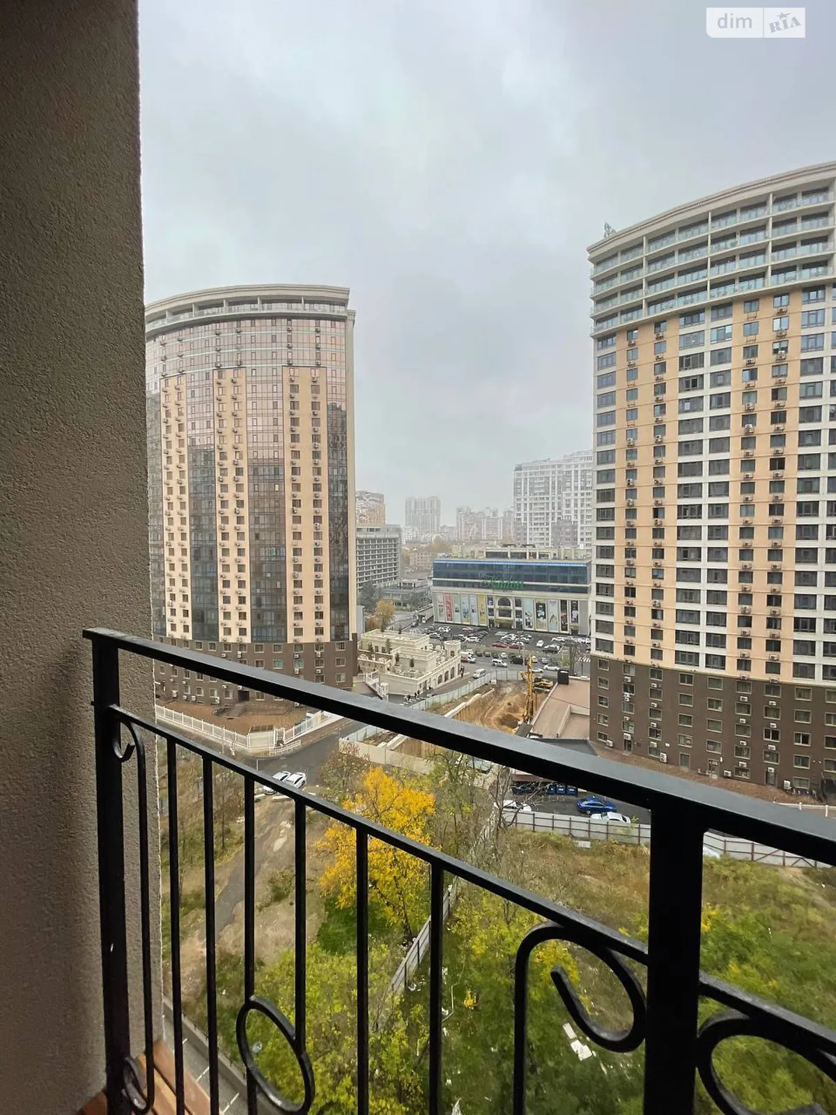 Продается 1-комнатная квартира 42 кв. м в Одессе, ул. Генуэзская, 1/1 - фото 1