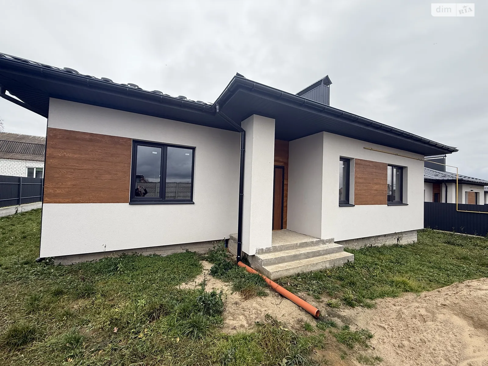 Продається одноповерховий будинок 125 кв. м з меблями, цена: 85500 $ - фото 1