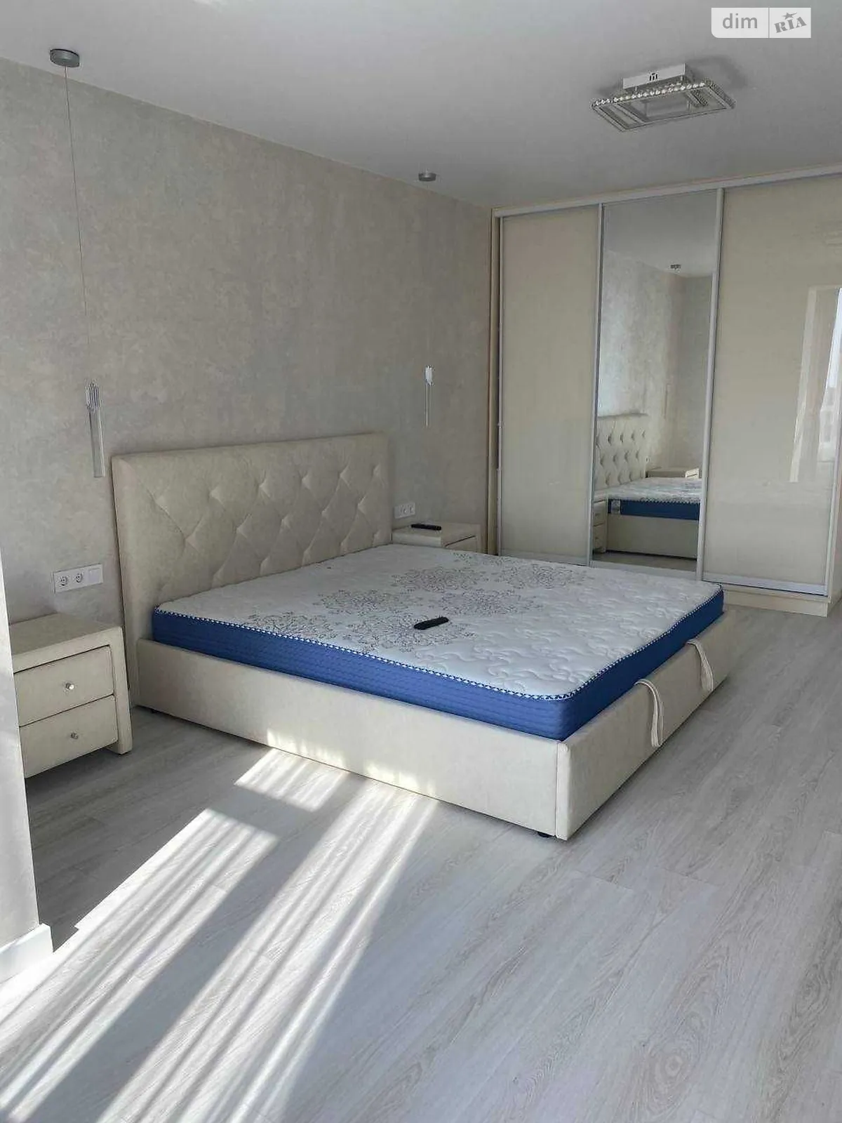 Сдается в аренду 1-комнатная квартира 60 кв. м в Львове, ул. Пасечная, 177 - фото 1